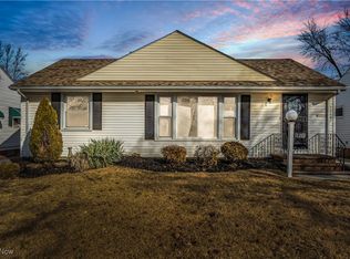 18201 Garden Blvd, Cleveland, OH