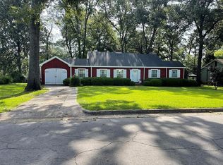 302 Wildwood Cir, Americus, GA 31709