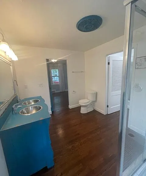 5725 Horton St — Photo 15