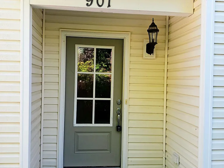 901 13th St — Photo 29