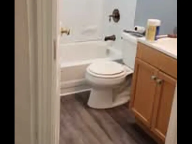 135 Oakwood Ave — Photo 18