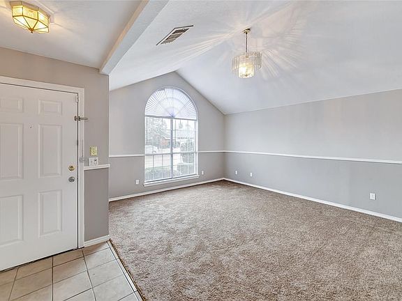 2nd image of 3019 Stonycroft Dr