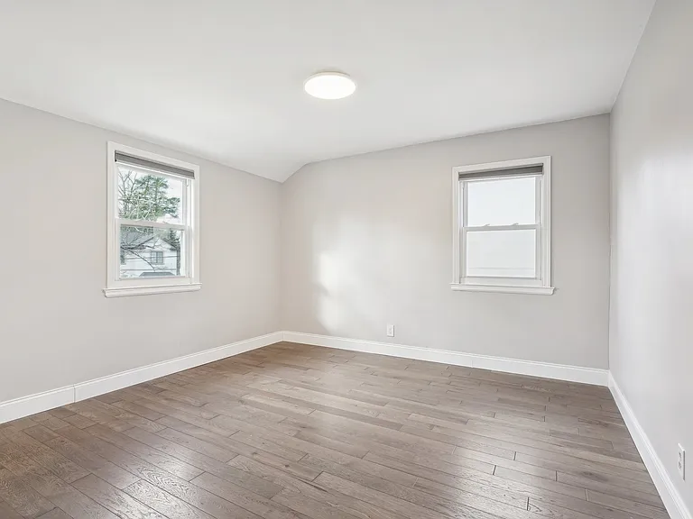 41 Brookside Ave — Photo 6