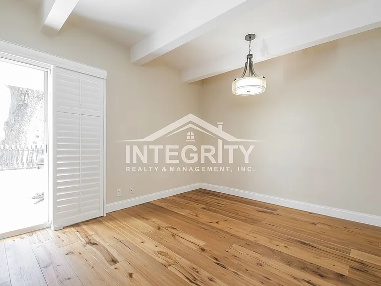 1365 Columbine St #102 — Photo 9