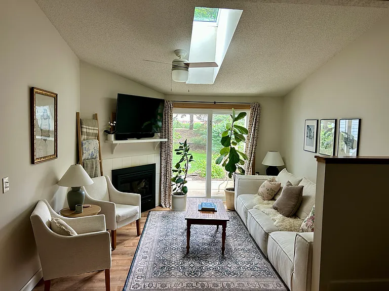 5315 Highpointe Dr — Photo 3