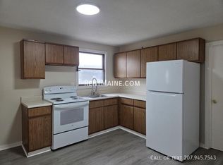 132 Spring St #5, Auburn, ME 04210
