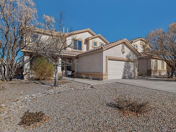 3rd image of 5925 Las Cadenas Rd NW