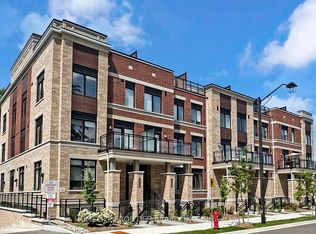 56 Elizabeth St S #1205, Richmond Hill, ON L4C 5W2