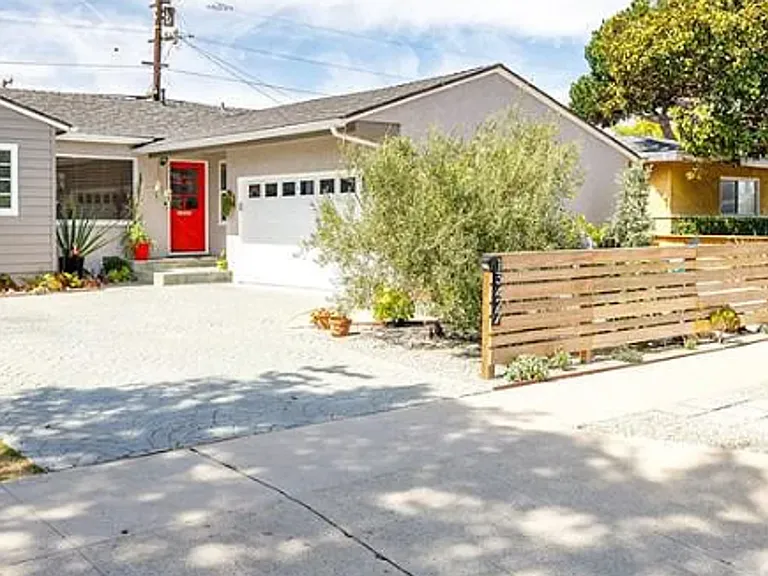13427 Judah Ave — Photo 1