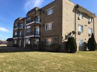 5450 W 127th St APT 303, Alsip, IL 60803