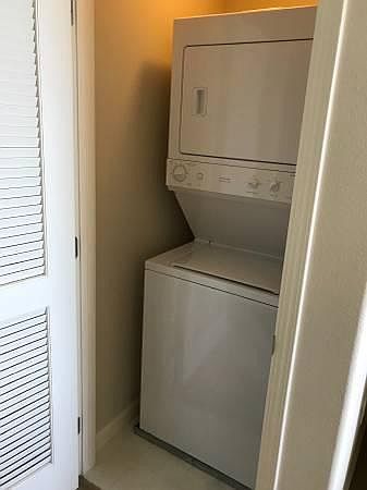 2nd image of 989 Franklin St APT 419
