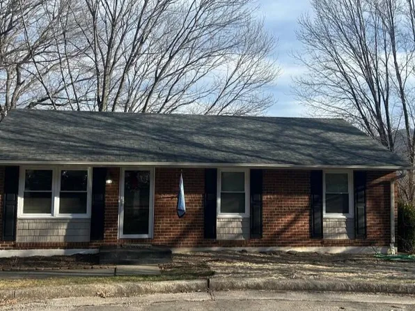 152 Ridgeview Cir, Roanoke, VA 24019