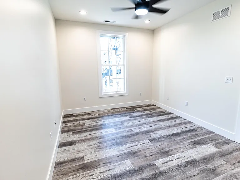 508 Chestnut St #2 — Photo 8