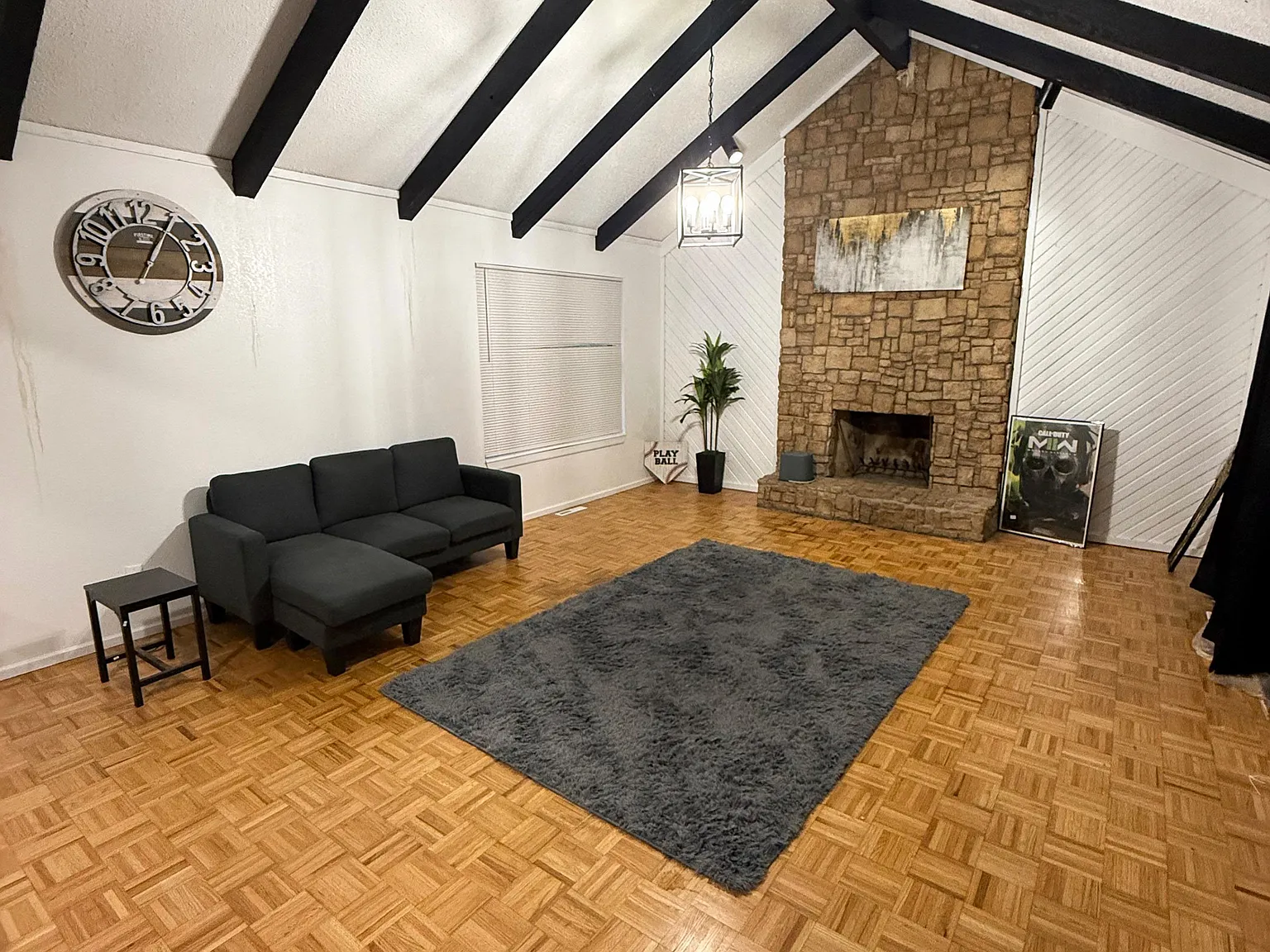 4 bed, 2.5 bath, 1504 sqft, $828 — Photo 3