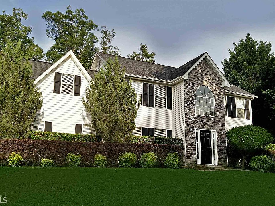 1st image of 335 Barrington Grange Dr