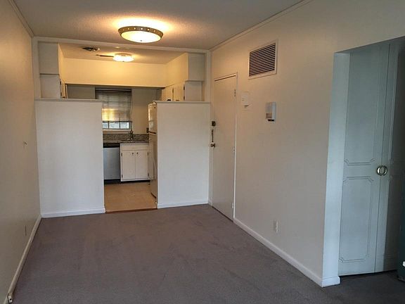 3rd image of 38 Lake Shore Ter APT 3