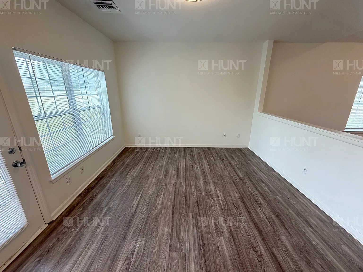 3 bed, 2.5 bath, 1889 sqft, $1,959 — Photo 4