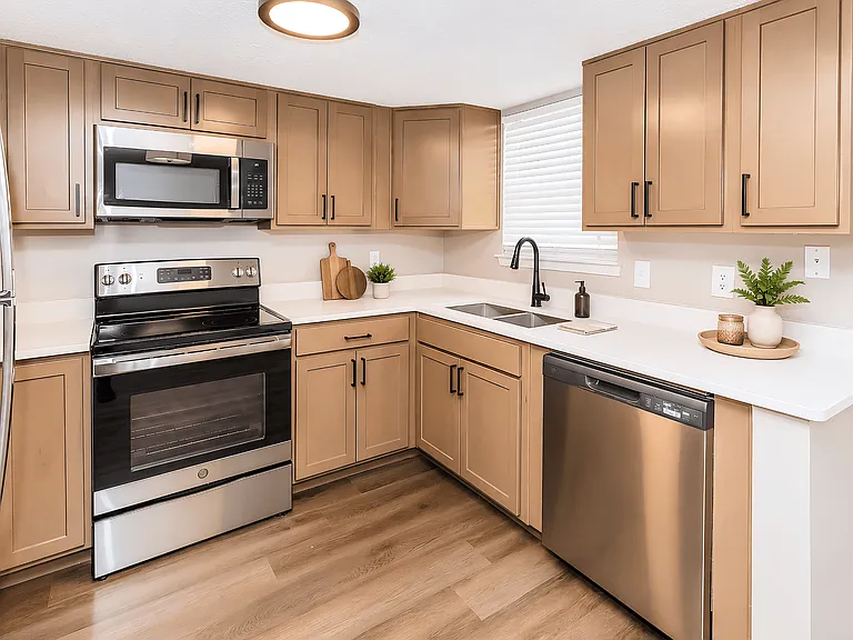 Littlestone Apartments — Photo 14