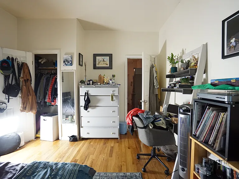 1354 Willoughby Ave #2L — Photo 10