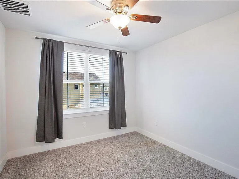7500 Burnham Pl — Photo 16