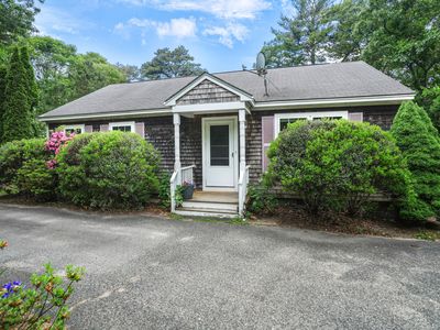 1 Onondaga Ave, Oak Bluffs, MA, 02557