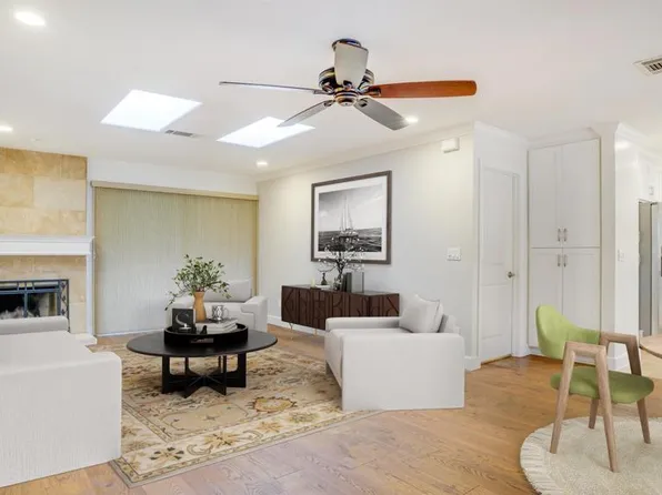 3135 Camino Crest Dr, Oceanside, CA 92056