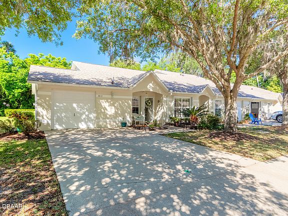 3rd image of 3011 Oak Hammock Dr