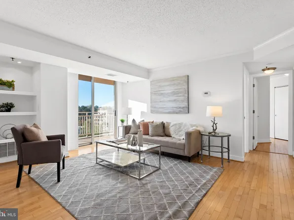 7500 Woodmont Ave #S918, Bethesda, MD 20814