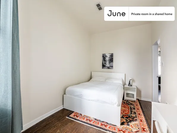 2527 W Division St #B, Chicago, IL 60622