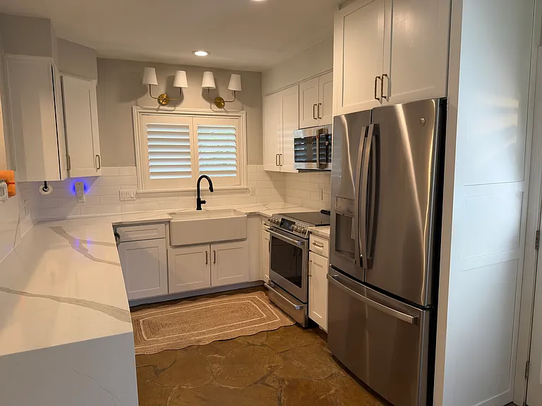 3709 Meredith St — Photo 23