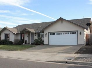 2613 Esther Ln, Grants Pass, OR 97527