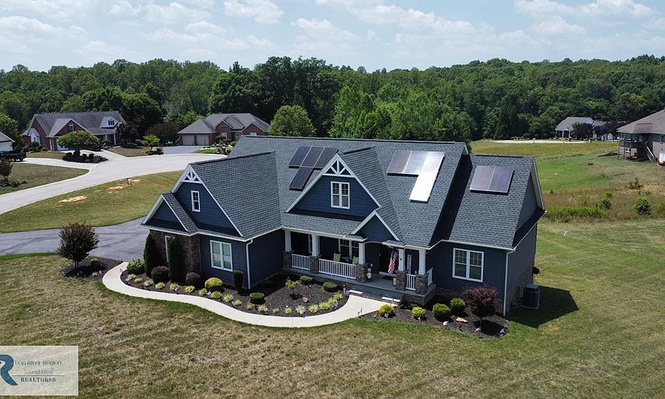 1st image of 108 Castle Ct