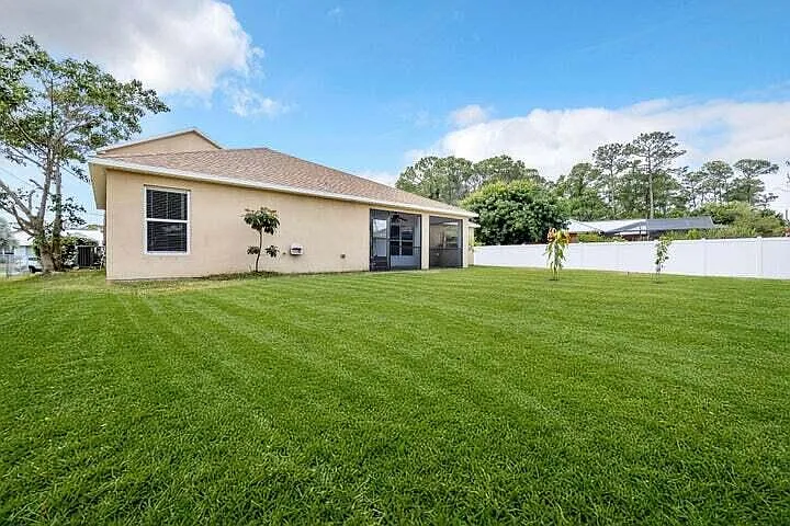 1355 SW Porter Rd — Photo 17
