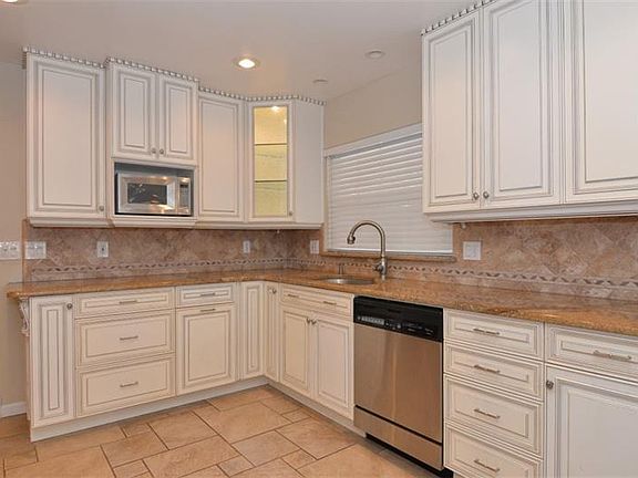 4th image of 1236 Carvell Dr
