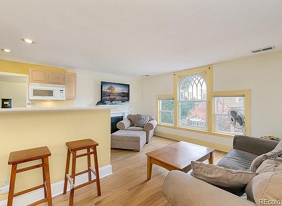 3rd image of 1410 Columbine St #3