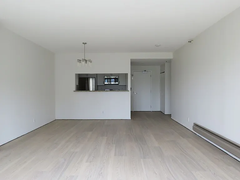 300 3rd St #716 — Photo 9
