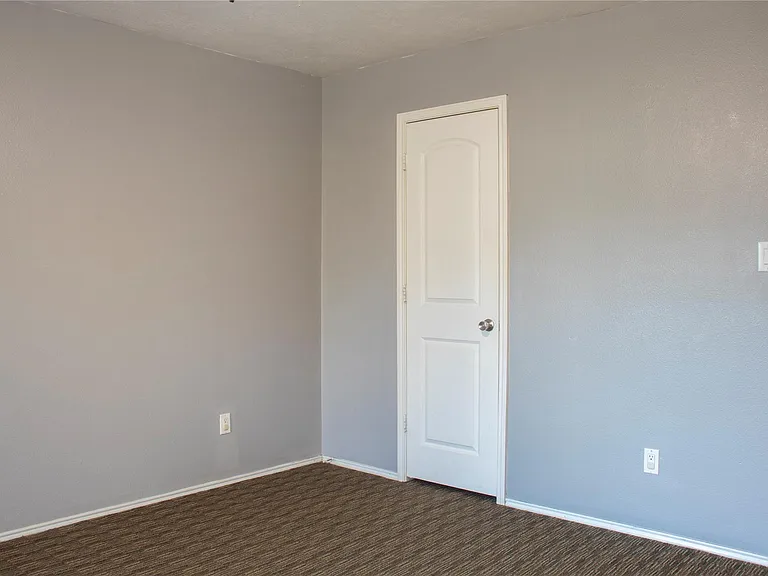 16130 Coleburn Dr — Photo 26