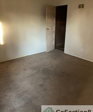 3rd image of 5504 Grace Ave