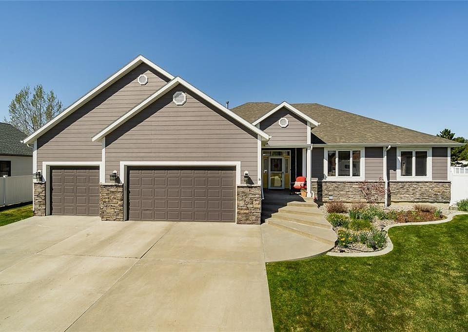 1st image of 1776 Waterford Cir