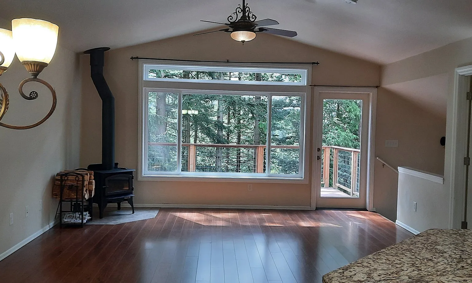 Private 2BD/2BA with office + garage Toad Lake House close to Bellingham — Photo 4