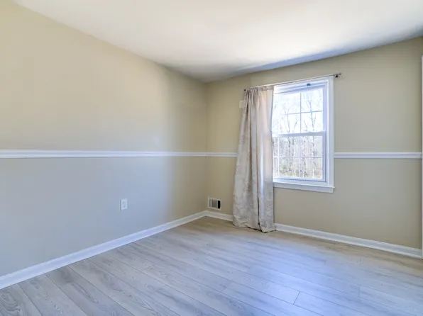 7913 Central Park Circle Upper Level, Alexandria, VA