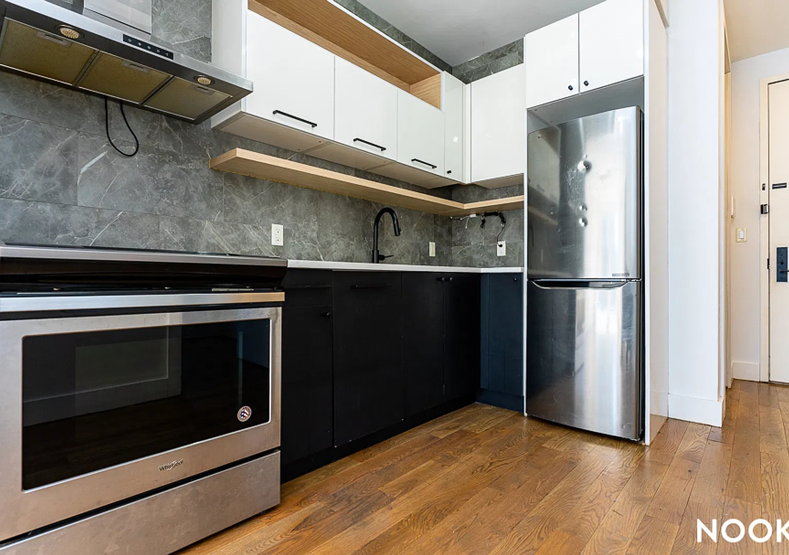 916 Bergen Street — Photo 4