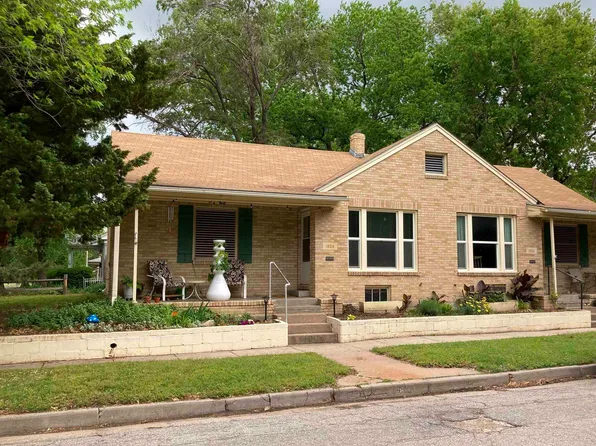1922-1924 W 11th St N, Wichita, KS 67203