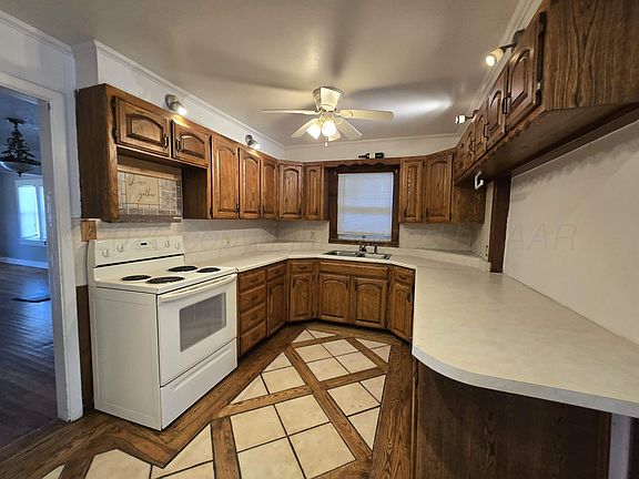 3rd image of 2706 Ridgemere Blvd