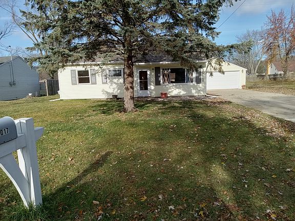 2nd image of 1017 Shumway Ave
