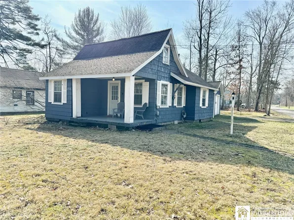 212 E Terrace Ave, Lakewood, NY 14750