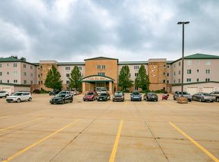 4699 Lake Rd E, Geneva, OH 44041