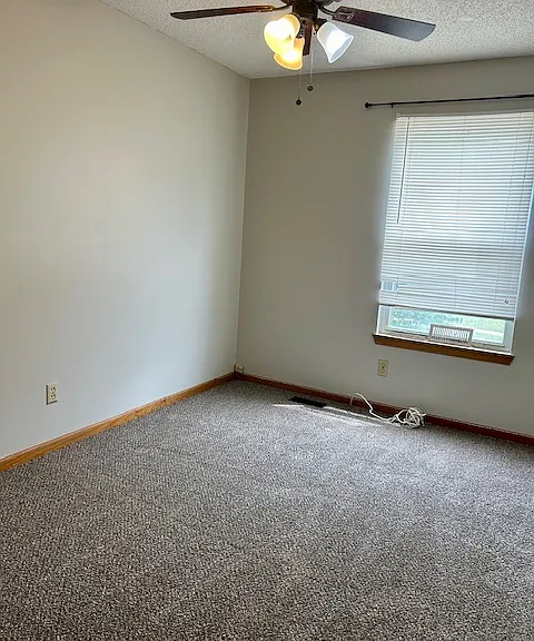 512 McDonald Rd — Photo 8