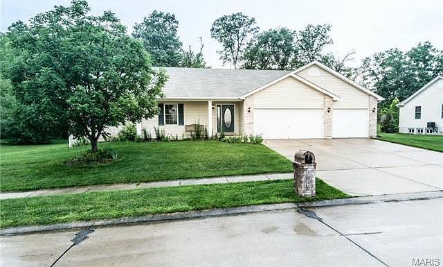 1st image of 3846 Bedford Pointe Dr