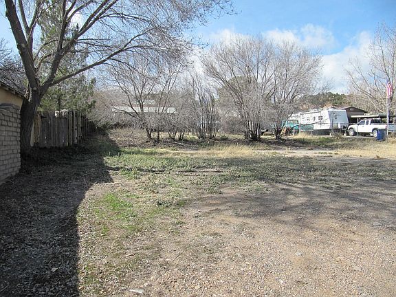 2nd image of 1207 N Kentucky St
